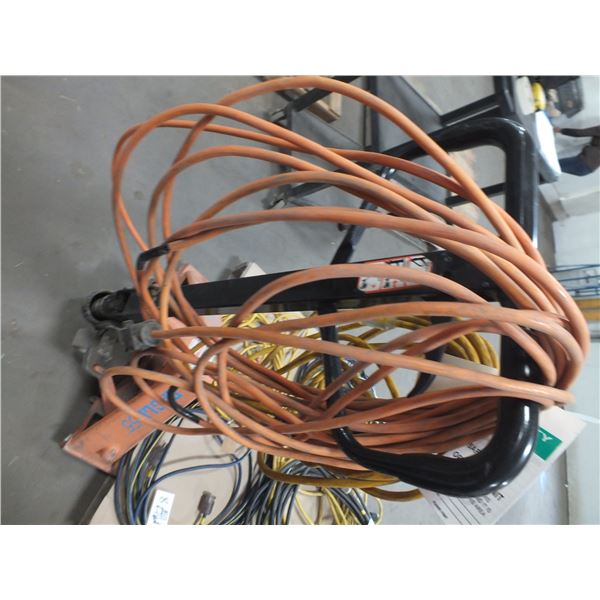2 Extension Cords