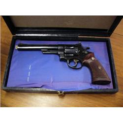 Smith & Wesson 44 Magnum serial #86312 with box (36)