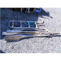 Small lot of: boat oars; boat ladder; large saw; small fishing net (36)