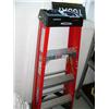 Image 1 : 1 4' fiber glass folding ladder (7777)