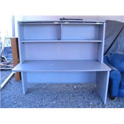 Office desk with 2-door top metal (2)