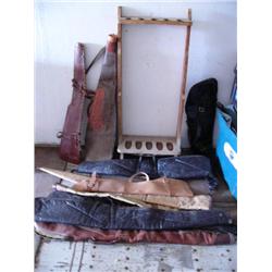 Lot of soft sided rifle cases; 1 5-placed wooden rifle rack (36)