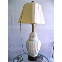 Large porcelain table lamp (24)