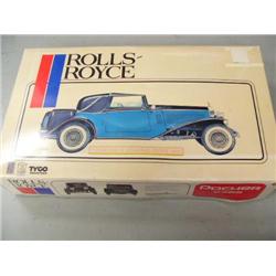 Rolls-Royce Phantom II Sedan Coupe 1932 1/8 scale model made by TYCO industries- extremely detailed 
