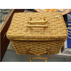 Picnic basket (500)