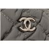 Image 7 : Chanel Gray Fabric X Nylon Bubble Shoulder Bag