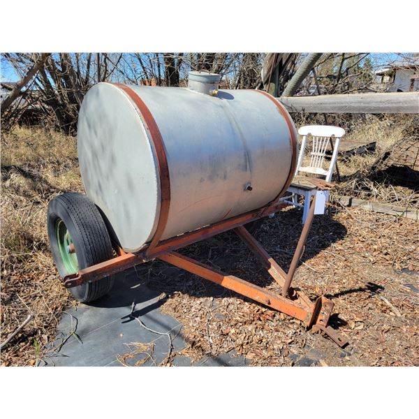 200-gal water tank, 2/hitch