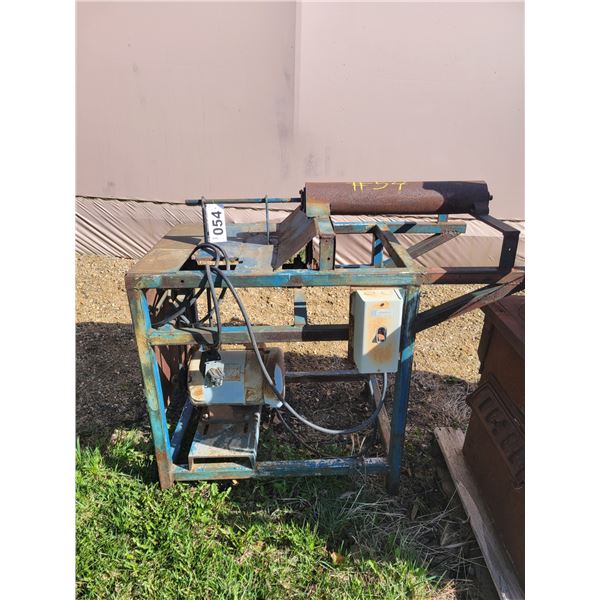 Custom built wire hoop straightener for wire hoop machine 1.5 HP electric