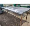 Image 1 : 10 ft x 2 1/2' Stainless steel sorting table