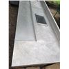 Image 2 : 10 ft x 2 1/2' Stainless steel sorting table