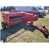 Image 3 : MF #12 Square Baler  540  PTO, Stored inside, Very good condition, 1/4 turn shute