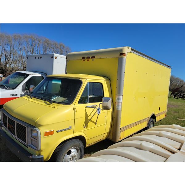 1988 GMC 3500 Vandura 12' Cube van 350 V8 Auto, Vin# 2GDHG3LK8J4508085, Rebuilt Rear end, transmissi