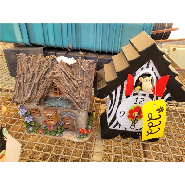 Gnome house, lights up, cuckoo clock