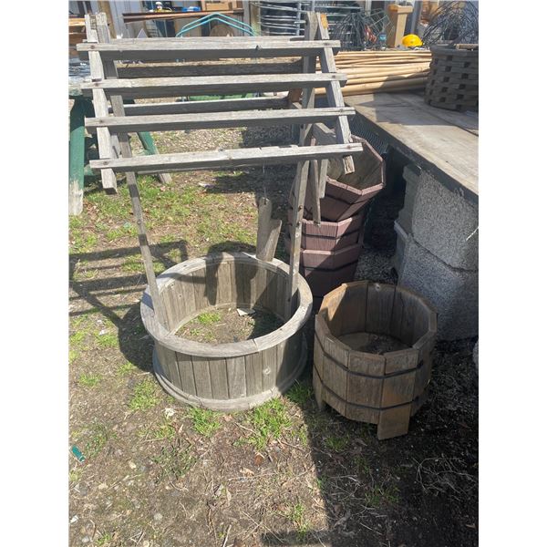 4 wooden planters, wishing well