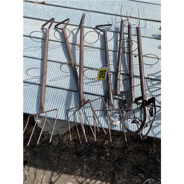 7 decorator shovels/fork plant hangers