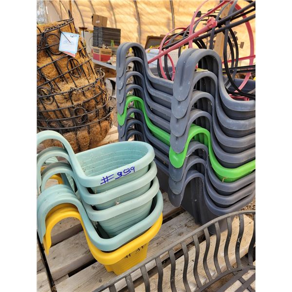 8 deck Large Planters, 5 single planters (deck)