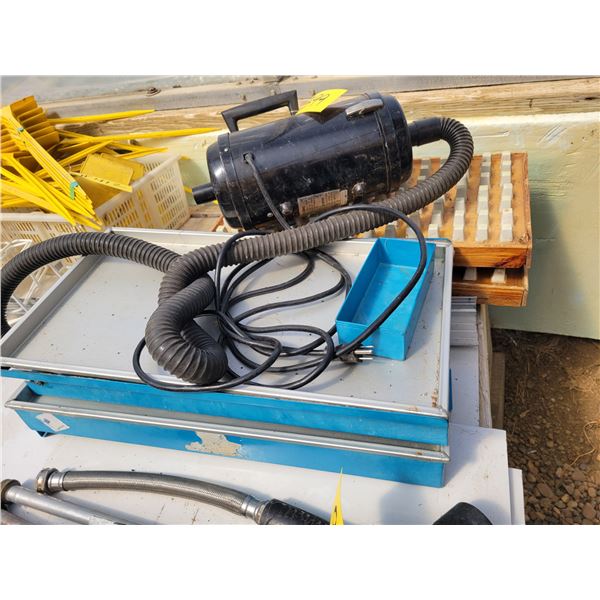 Vacuum Seeder & Extra Trays, Will seed anything from small flower seeds to Pumpkin Seeds, Excellent 