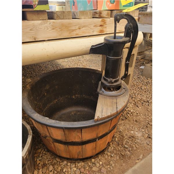 Large barrel water fountain, no pump