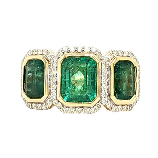 Enchanting Emerald Three-Stone Trinity Ring