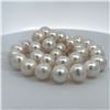 Image 5 : Graduated White South Sea Pearl Strand