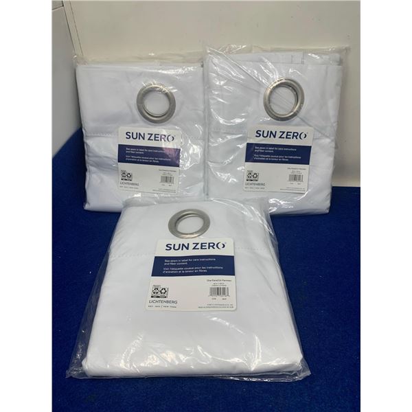 Sun Zero Curtain Panel (3-40in x 84in)