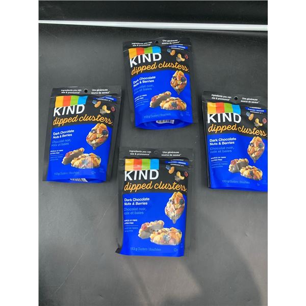 Kind Dipped Clusters Dark Chocolate Nuts & Berries (4 x 113g)