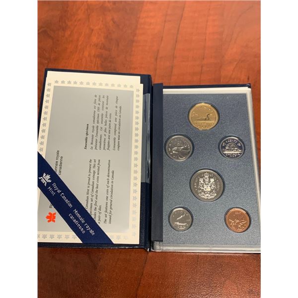 Royal Canadian Mint issued 1995 proof mint specimen set