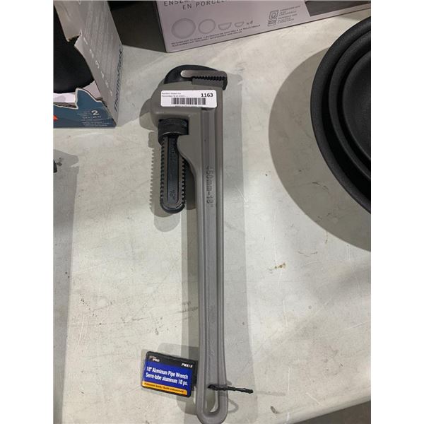 NAPA ultra pro 18" pipe wrench