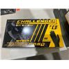 Image 2 : Challenger nitrile gloves, size medium
