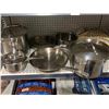 Image 3 : Lot of Assorted Cookware