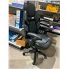 Image 2 : True Innovations 3D Insight Gaming Chair, Black