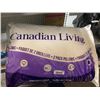 Image 1 : Canadian living 2 pack of queen size pillows