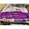 Image 2 : Royal Canin Giant Adult Kibble Bone & Joint Health 30lb