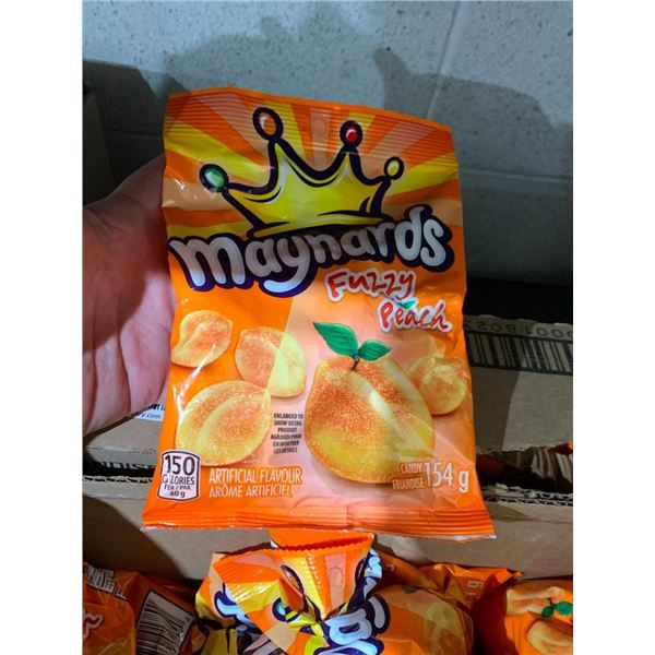 Maynards Fuzzy Peach Gummy Candy 12 x 154g