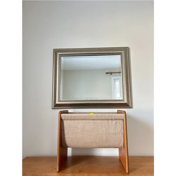 Shoe Holder And Mirror 30 x 24