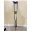 Image 1 : Set Of Adjustable Crutches