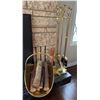 Image 1 : Assorted Vintage Brass Fireplace Accessories