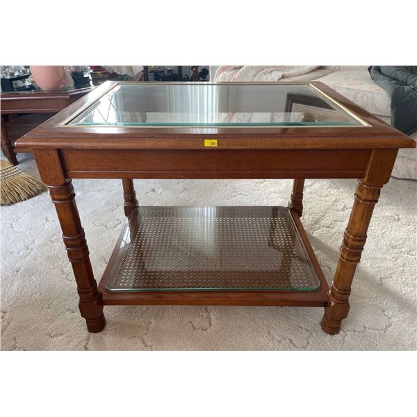 Vintage Hardwood Two Tiered Wood/Glass Side Table 27Lx21Dx21H