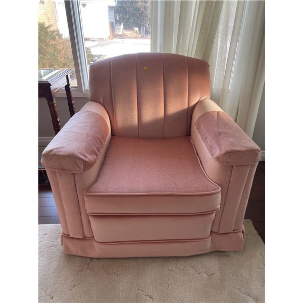 Vintage Dusty Rose Chair With Hardwood Frame 34Lx36Dx30H