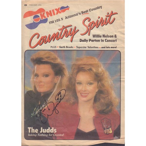 Wynonna Judd signed vintage magazine page