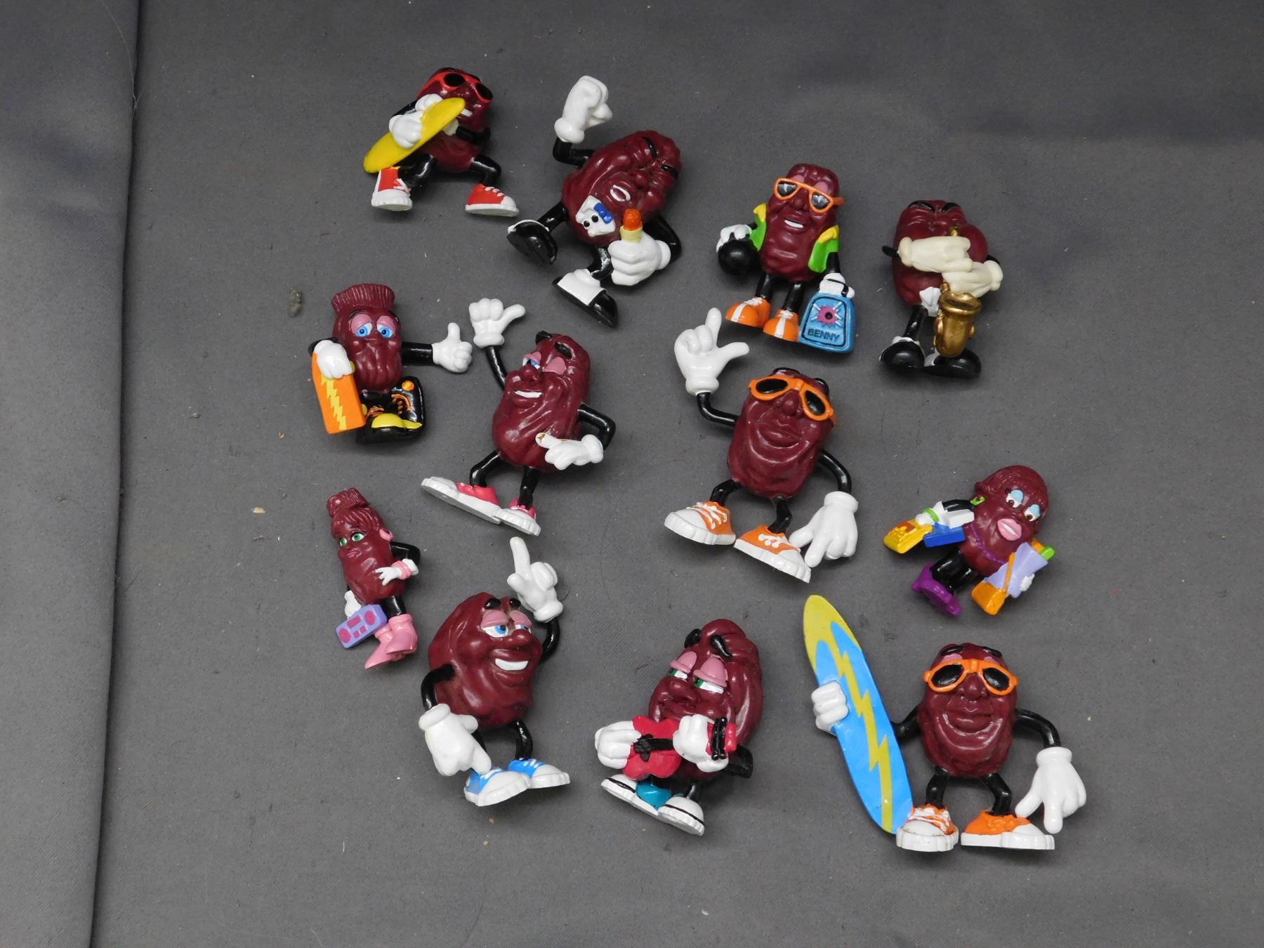 Lot of 12 California Raisins PVC Vintage Applause 1980s Figures