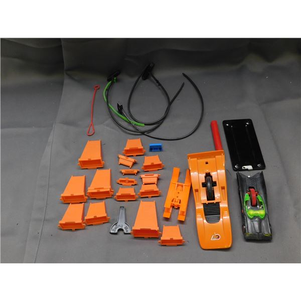 Motor Rip Cords Lot of Assorted Vintage Toys Accessories 1973 Car, Kenner SSP 1970 Car ...
