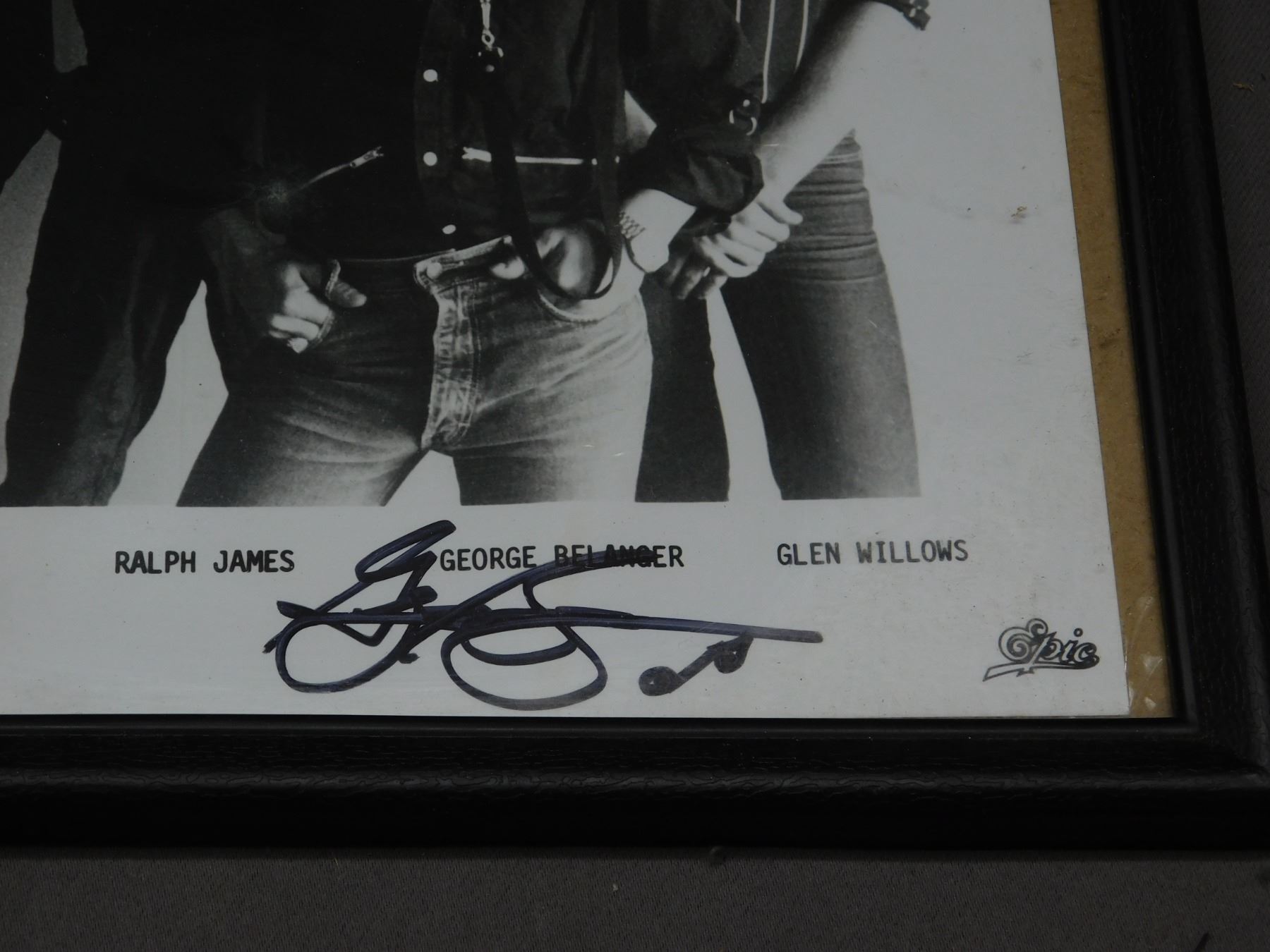 Harlequin 8x10 Band Photo Signed by George Bellinger.