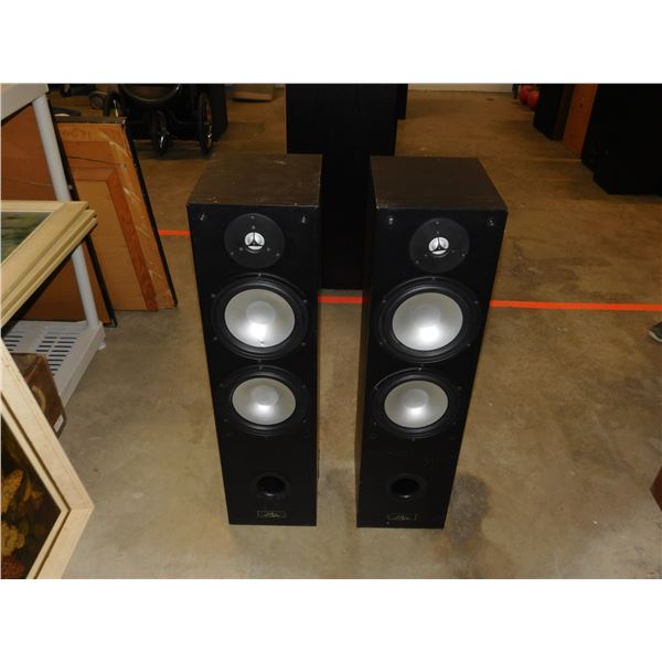 Pro Audio Speaker Towers *as is