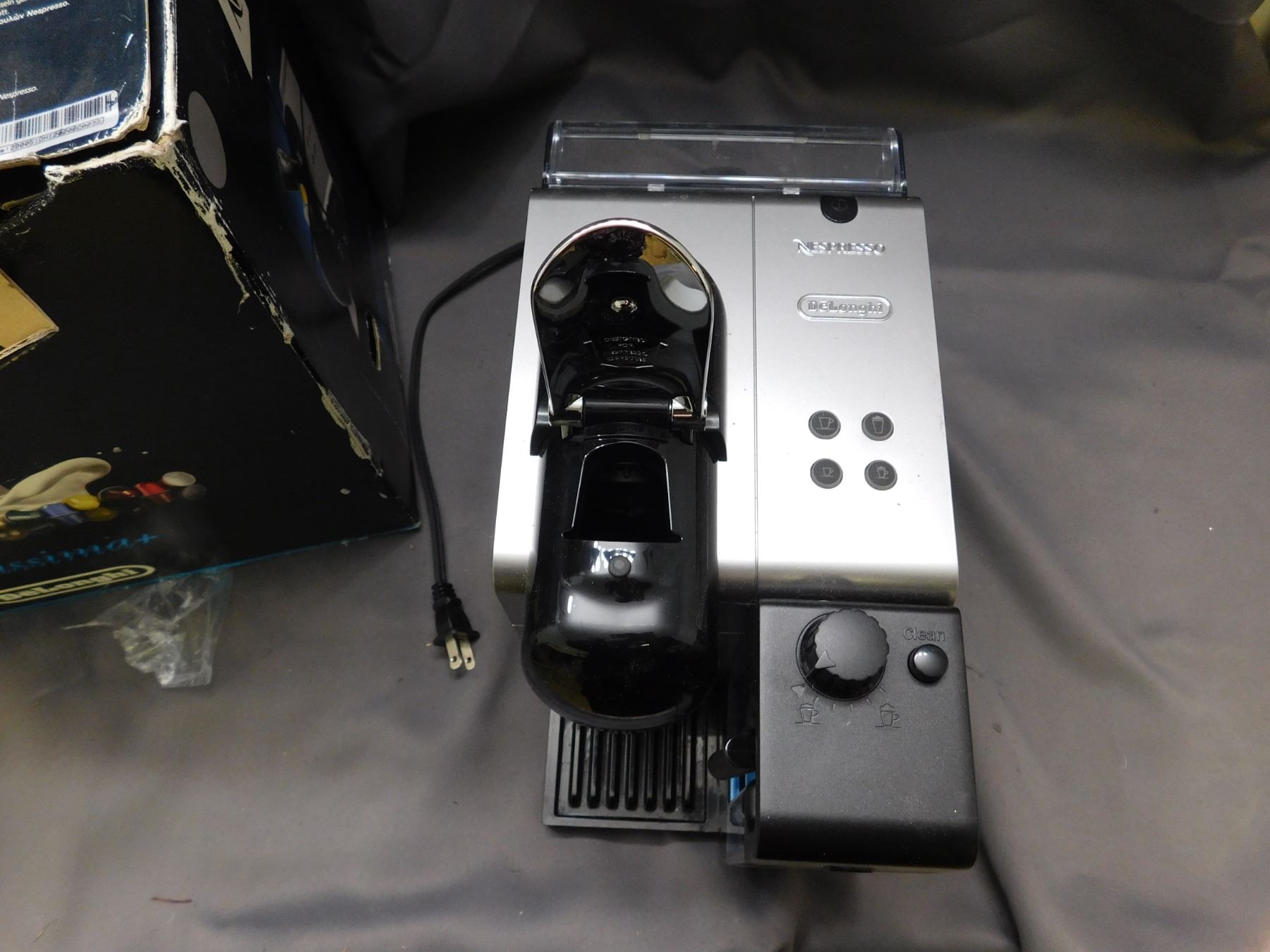 Nespresso DeLonghi Lattissima Coffee Maker Espresso Milk Frother