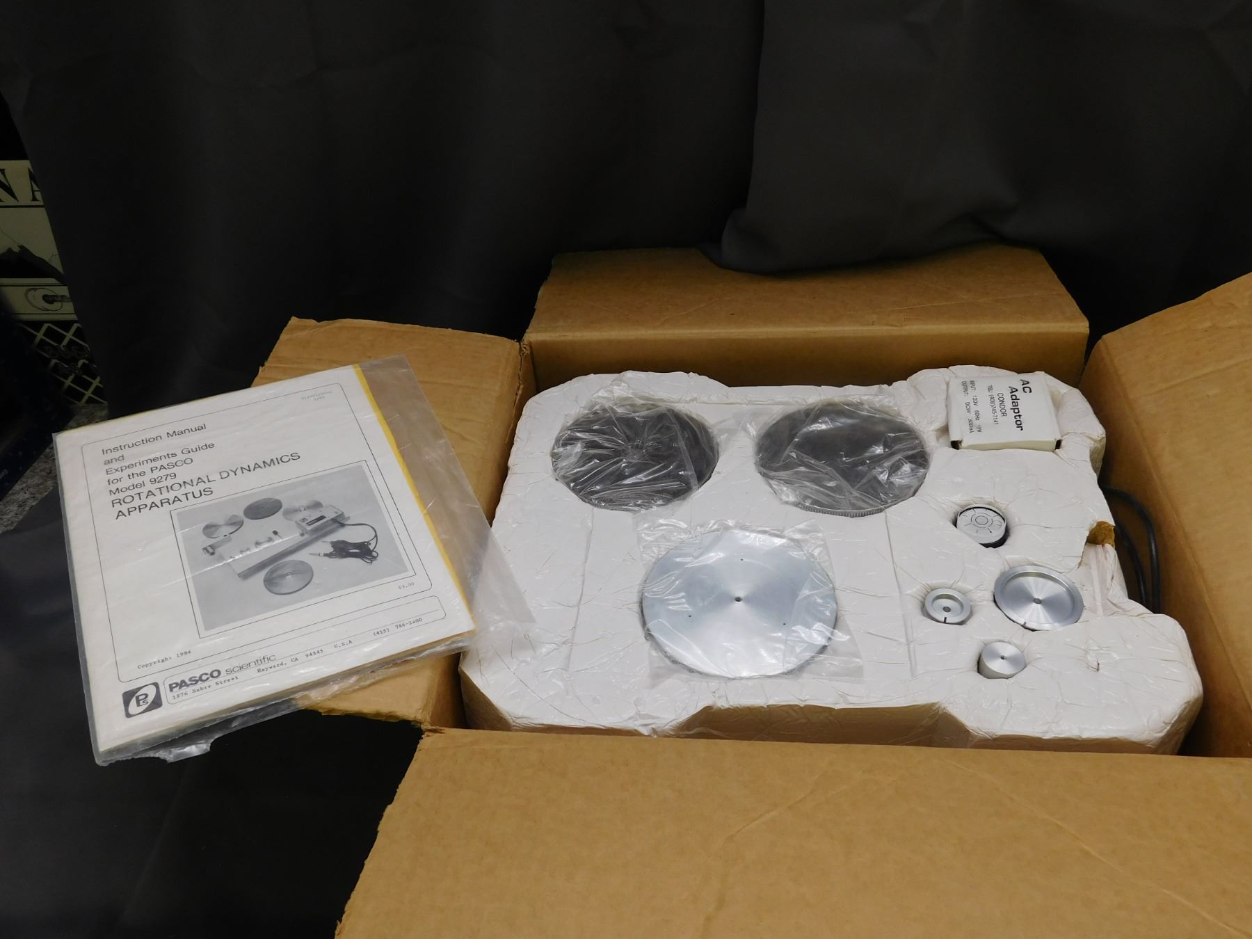 Rotational Dynamics Apparatus Model 9279 Boxed