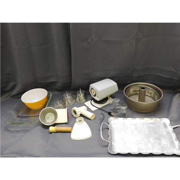 Lot of Vintage Kitchen Ware Electric Meat Grinder + Accessories, Cake Pan, PYREX Bowl & Casserole
