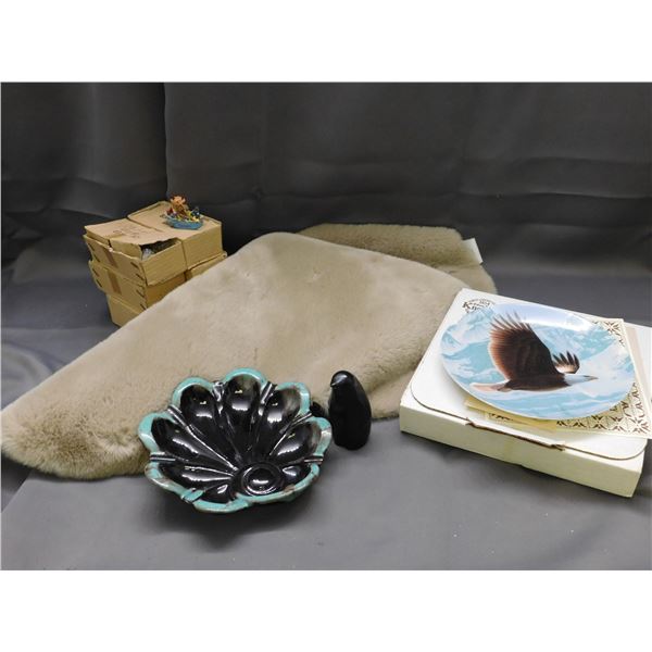 Lot of 10pcs Animal / Cabin Theme Faux Fur Area Rug, Bradford Exchange, BMP, Little Bird Figure