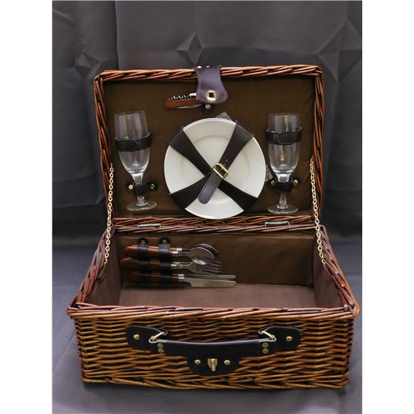Wicker Picnic Basket with Cutlery and Dishware