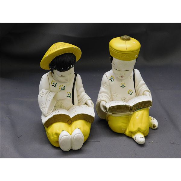 Pair of Chalkware Asian Figurines Students Reading 5" Tall